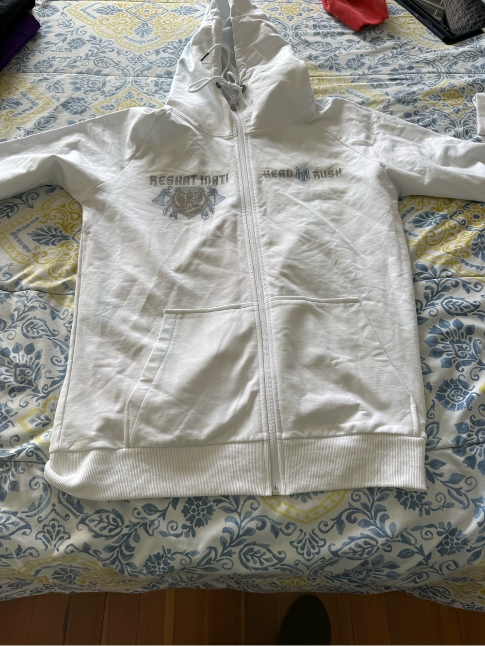 Headrush White Full-Zip Hoodie with Subtle Chest Graphics